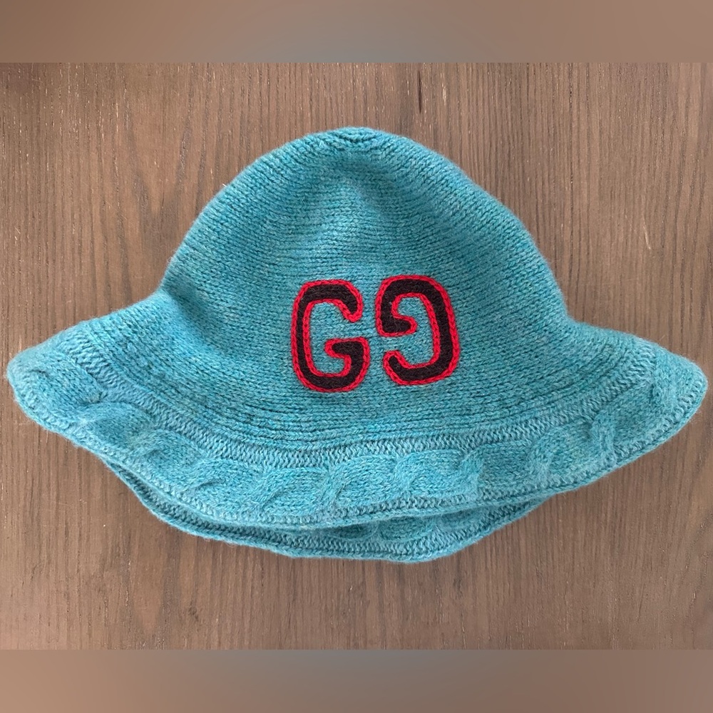 GUCCI Knit Bucket Hat